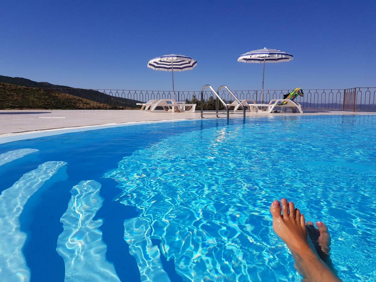 Residence Bella Vista With Panoramic Swimming Pool Trinità dʼAgultu Kültér fotó